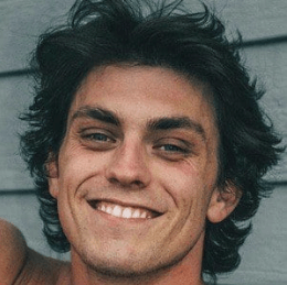 Jonny Devaney Net Worth